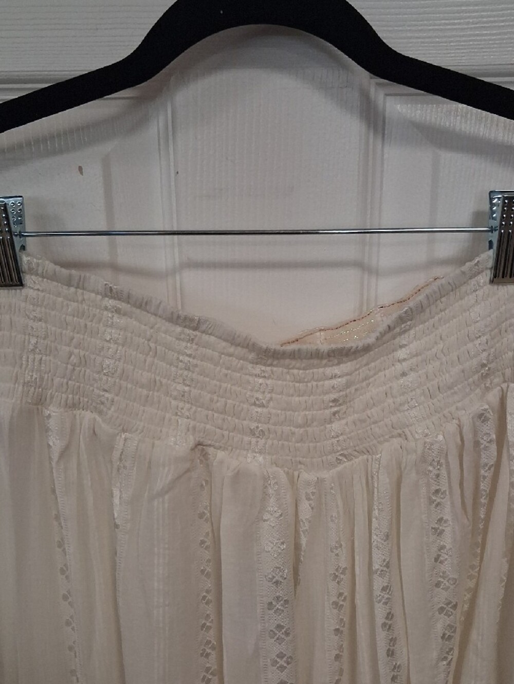 POL Cream Tiered Wide-Leg Pants with Textured Panels - Picture 6 of 10
